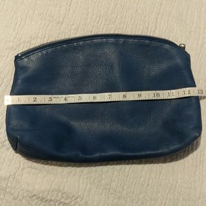 Baggy leather clutch